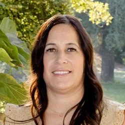 A headshot photo of Jo