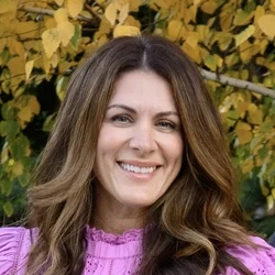 A headshot photo of dentist Sarah Khani